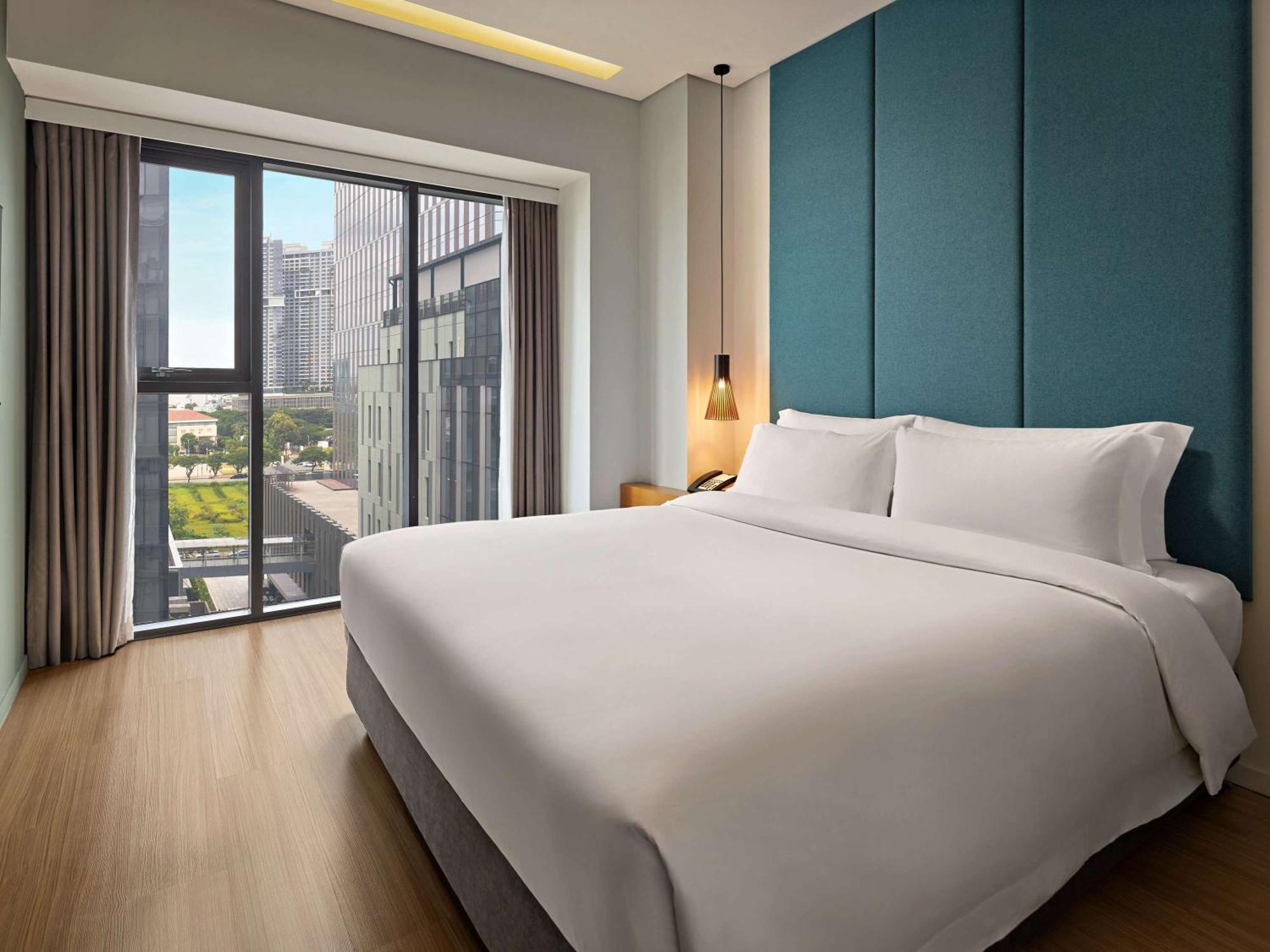 Novotel Living Saigon South Ho Chi Minh Zewnętrze zdjęcie